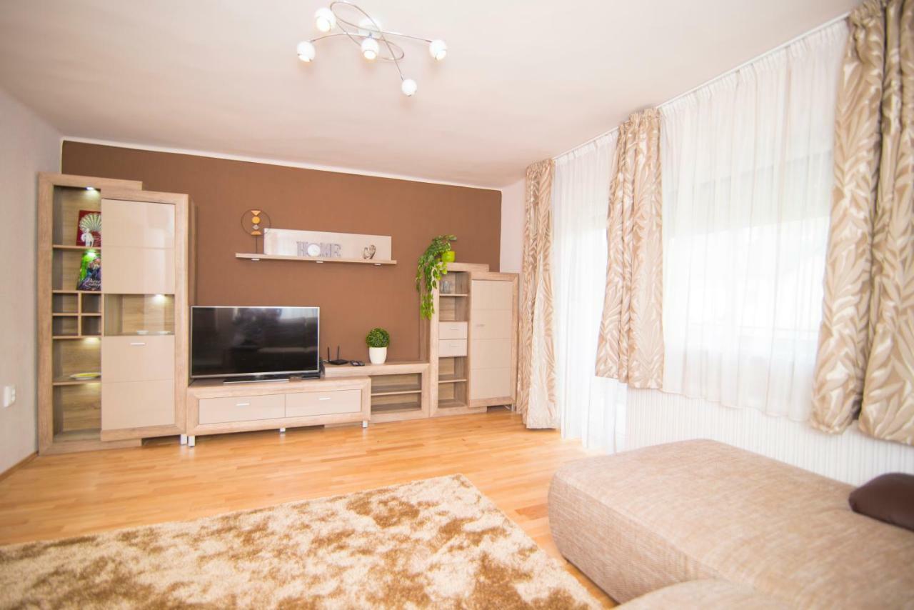 Oeskarszt Apartman Urkut 外观 照片